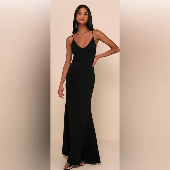 Lulus | Dresses | Lulus Black Maxi Dress | Poshmark